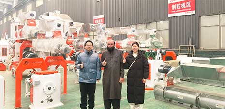 阿富汗客户访问强福机械购买饲料颗粒生产线