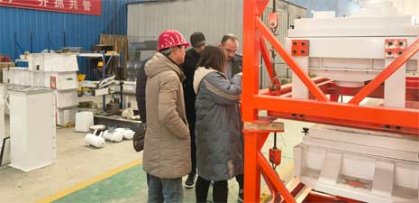 非洲客户访问强福机械购买饲料颗粒线设备