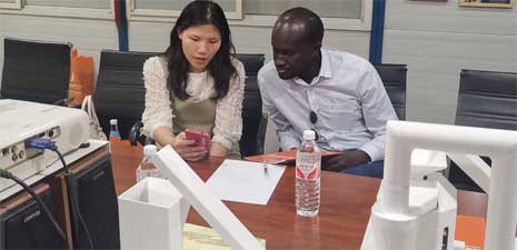 非洲客户访问强福机械购买饲料成套设备